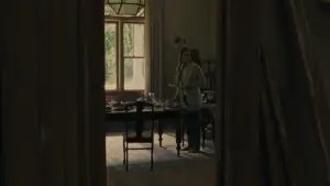 Backdrop to the movie "mother!" #627143