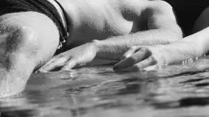 Backdrop to the movie "The Stranger" #763736