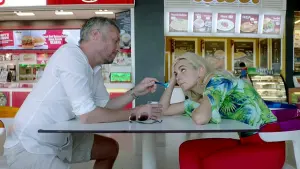 Backdrop to the movie "Holiday" #445438