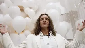 Backdrop to the movie "Lennon Naked" #745761