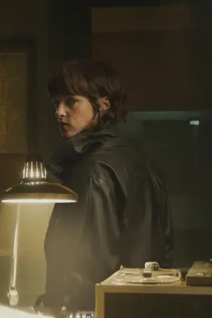 Poster to the movie "She Walks in Darkness" #606364