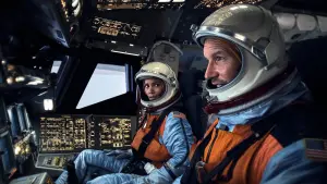 Backdrop to the movie "Moonfall" #289281