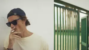 Backdrop to the movie "Islands" #537649