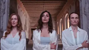 Backdrop to the movie "Glorious Summer" #530472