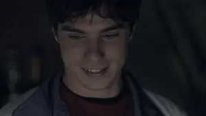 Backdrop to the movie "Άκουσέ Με" #410321