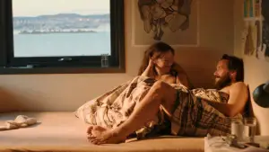 Backdrop to the movie "Love" #609427