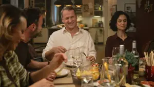 Backdrop to the movie "Perfect Strangers" #538100