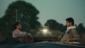 Backdrop to the movie "Homebound" #586240