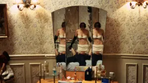 Backdrop to the movie "The Dreamers" #479633