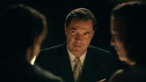 Backdrop to the movie "Never Look Away" #186927