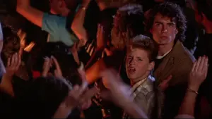 Backdrop to the movie "The Lost Boys" #504077