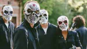 Backdrop to the movie "Echo Boomers" #437039