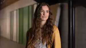 Backdrop to the movie "Woman of the Hour" #597026