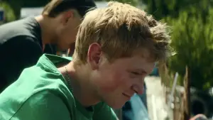 Backdrop to the movie "Holy Cow" #633854