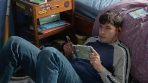 Backdrop to the movie "Anemone" #518921