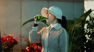 Backdrop to the movie "Lobby" #535141