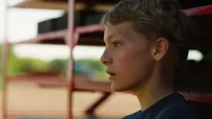 Backdrop to the movie "Close" #186580