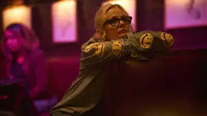 Backdrop to the movie "Is This Thing On?" #527001