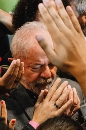 Poster to the movie "Apocalypse in the Tropics" #677923