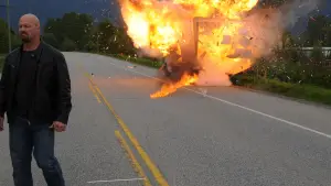 Backdrop to the movie "Recoil" #644599