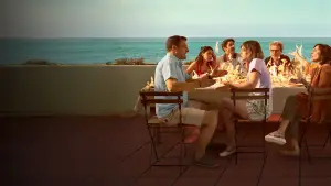 Backdrop to the movie "Casa en llamas" #789103