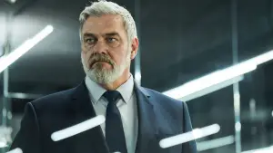 Backdrop to the movie "Canary Black" #622972