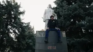 Backdrop to the movie "Lenin