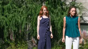 Backdrop to the movie "Glass Houses" #728256