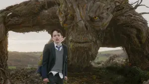 Backdrop to the movie "A Monster Calls" #228559