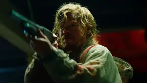 Backdrop to the movie "Bugonia" #511909