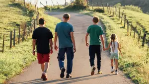 Backdrop to the movie "Holy Cow" #633824