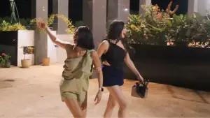 Backdrop to the movie "I Fell, It