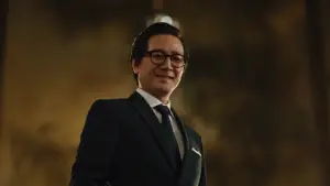 Backdrop to the movie "Everything Everywhere All at Once" #570198