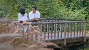 Backdrop to the movie "Lebih Dari Selamanya" #700928