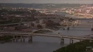 Backdrop to the movie "Roommates" #731219