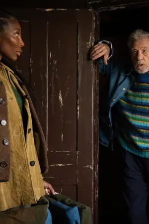 Poster to the movie "The Christophers" #642992