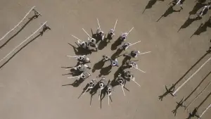 Backdrop to the movie "RRR" #604775