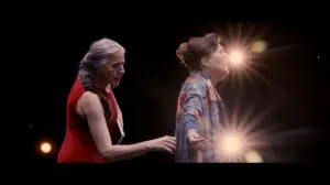 Backdrop to the movie "Carmen y María. Dos caminos y una mirada" #413772