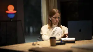 Backdrop to the movie "No Ghosts on Good Street" #772936