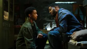 Backdrop to the movie "Crater" #444631