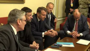 Backdrop to the movie "La Guerre, Donald Trump et nous : 2025, l