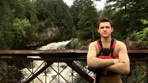 Backdrop to the movie "Chaos Walking" #275775