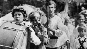 Backdrop to the movie "Red Bees" #706298