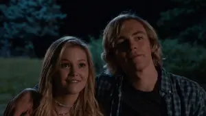 Backdrop to the movie "Status Update" #221391