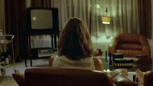 Backdrop to the movie "Dogtooth" #738671