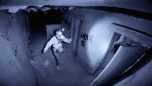 Backdrop to the movie "Deadstream" #385100