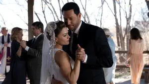 Backdrop to the movie "American Underdog" #325981