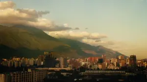 Backdrop to the movie "La diosa quebrada" #413785