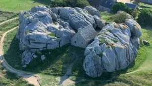 Backdrop to the movie "Finistère, ces Bretons du bout du monde" #777330