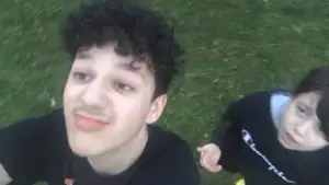 Backdrop to the movie "Doct. Julu" #775933